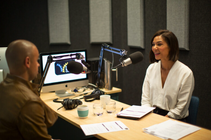 Brans storytelling - picture of a lady in a podcast studio